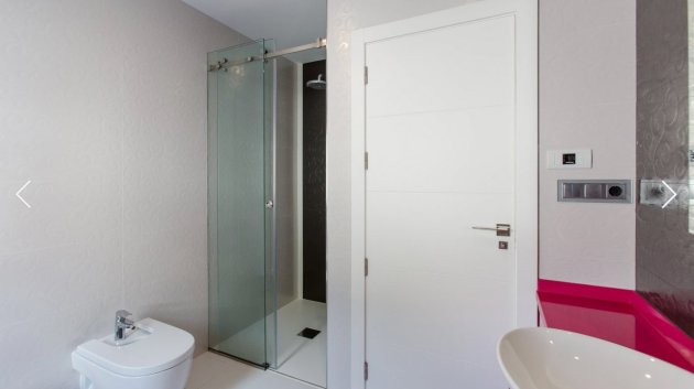 Resale - Villa -
Moraira