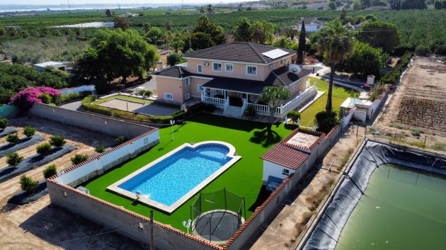 Resale - Villa -
San Miguel de Salinas