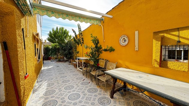 Revente - Villa -
Torrevieja - Punta Prima