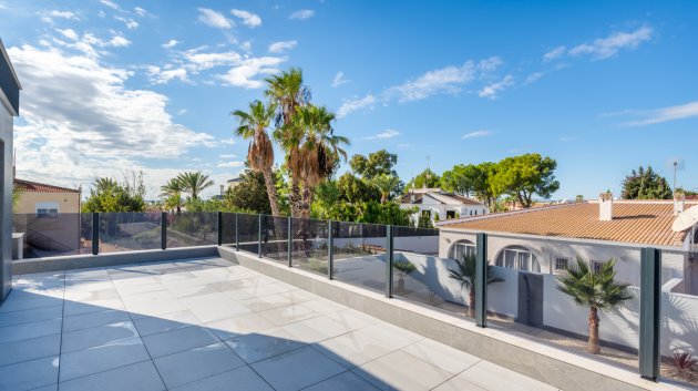 Resale - Villa -
Ciudad Quesada