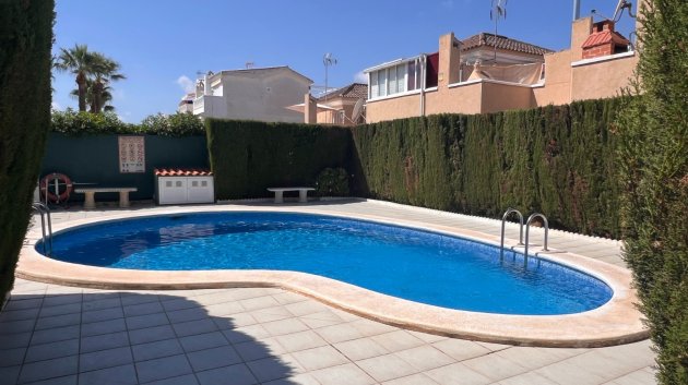 Revente - Villa -
Guardamar del Segura - El Moncayo