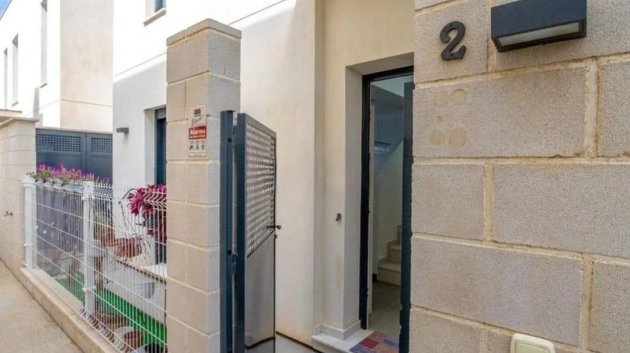 Revente - Villa -
Torrevieja - Punta Prima