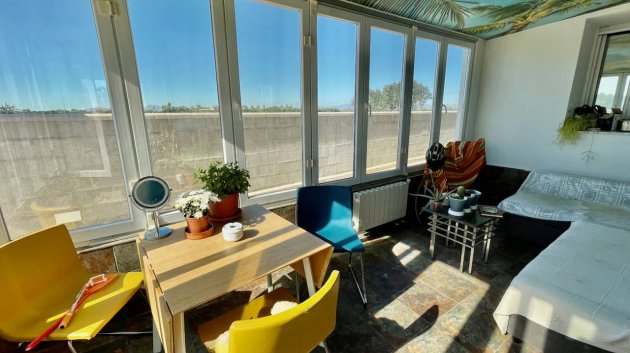 Resale - Villa -
Guardamar del Segura