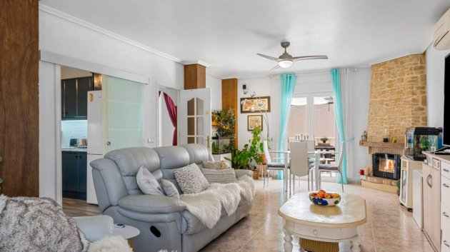 Resale - Villa -
Benijofar