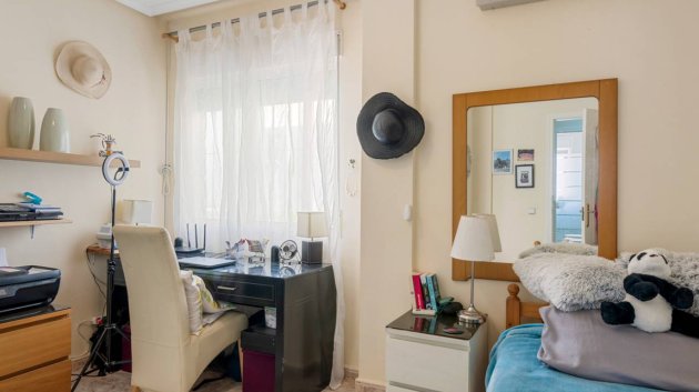 Resale - Villa -
Benijofar