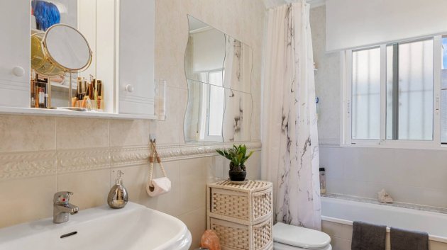 Resale - Villa -
Benijofar