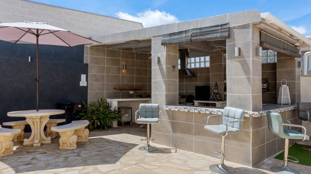 Resale - Villa -
Benijofar