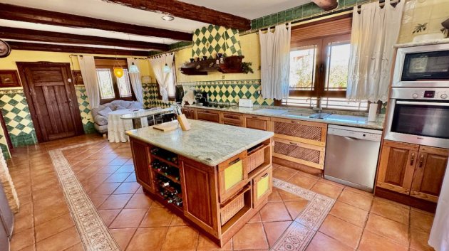 Resale - Villa -
Los Montesinos