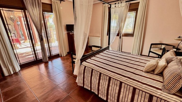 Resale - Villa -
Los Montesinos