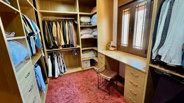 Resale - Villa -
Los Montesinos