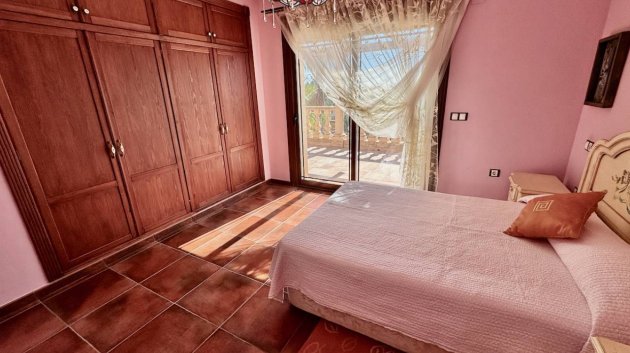 Resale - Villa -
Los Montesinos