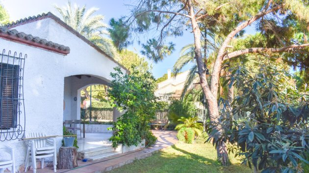 Revente - Villa -
Orihuela Costa - Punta Prima