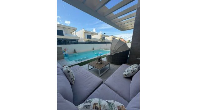 Reventa - Chalets -
Los Montesinos