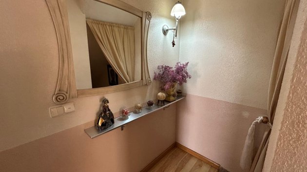 Resale - Townhouse -
Los Montesinos