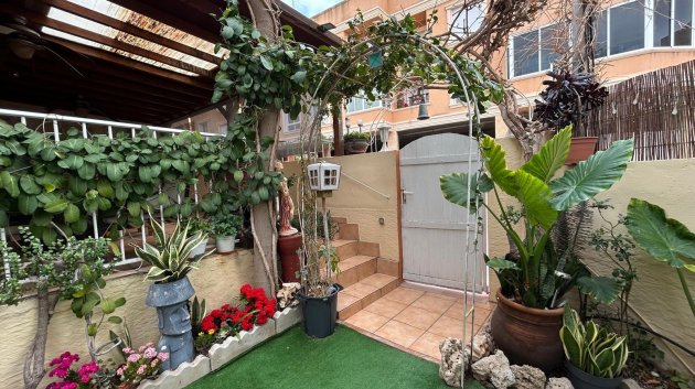 Resale - Townhouse -
Los Montesinos