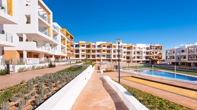 Resale - Apartments -
Orihuela Costa