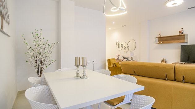 Reventa - Apartamentos -
Torrevieja