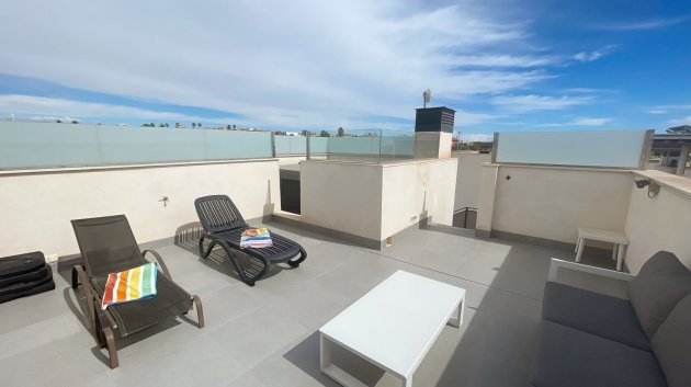 Revente - Villa -
Ciudad Quesada - Pueblo Bravo