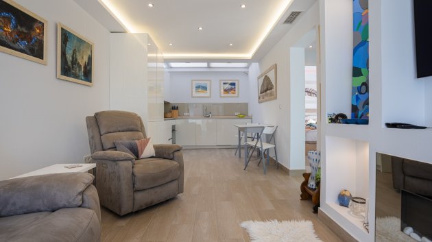Revente - Villa -
Torrevieja - Urbanización San Luis