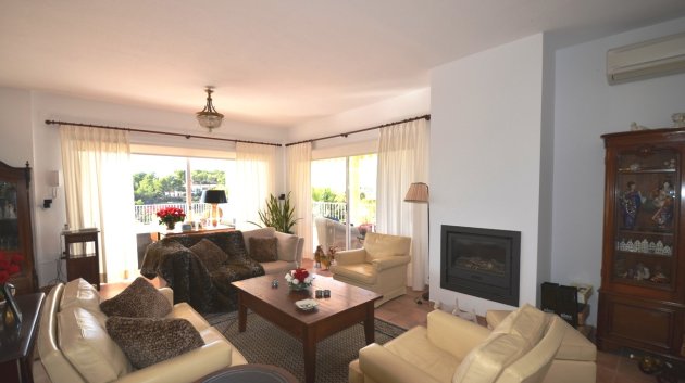 Resale - Villa -
Altea