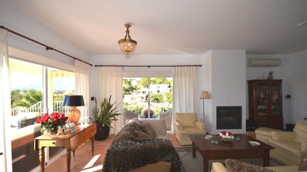 Resale - Villa -
Altea