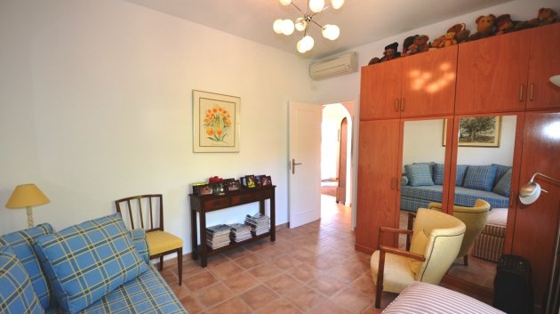 Resale - Villa -
Altea