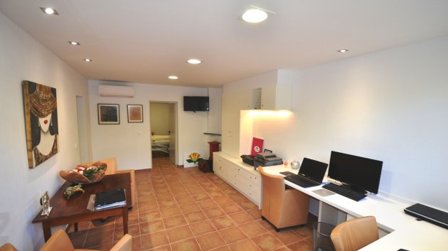 Resale - Villa -
Altea