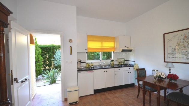 Resale - Villa -
Altea