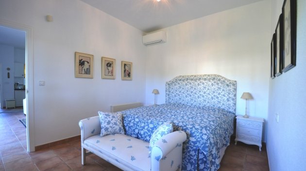 Resale - Villa -
Altea