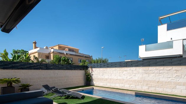 Reventa - Chalets -
Ciudad Quesada