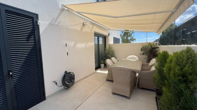 Resale - Villa -
Benijofar
