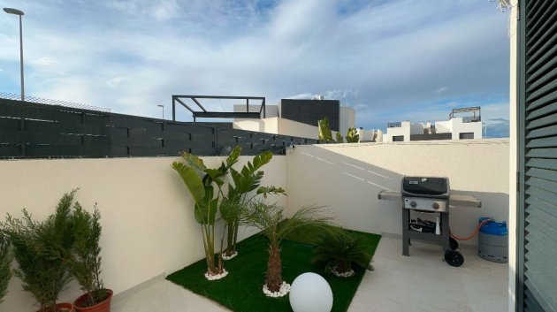 Resale - Villa -
Benijofar