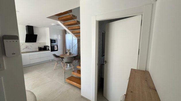 Resale - Villa -
Benijofar