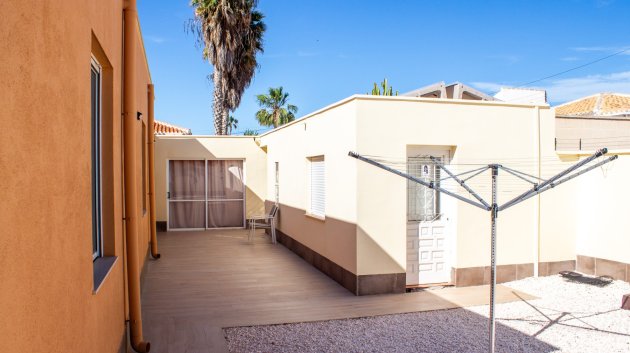 Revente - Villa -
Torrevieja - La Siesta