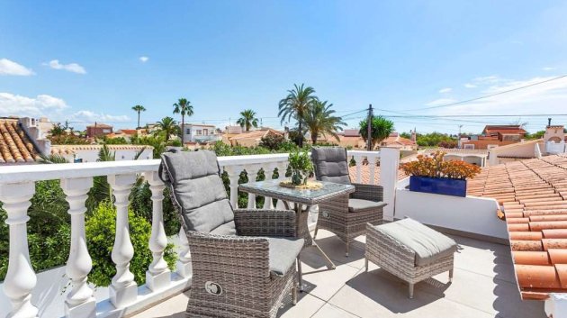 Resale - Villa -
Torrevieja - Torreta Florida