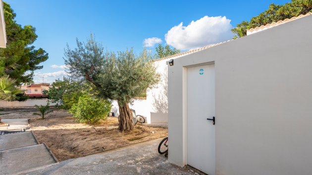 Resale - Villa -
Ciudad Quesada - Central Quesada