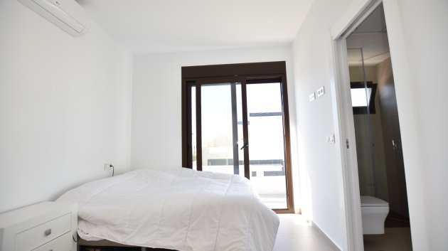 Resale - Villa -
Benijofar