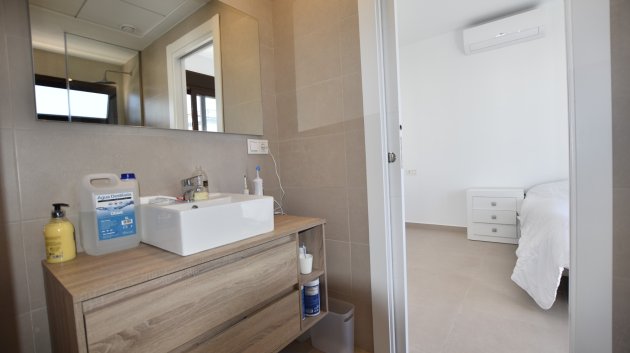 Resale - Villa -
Benijofar