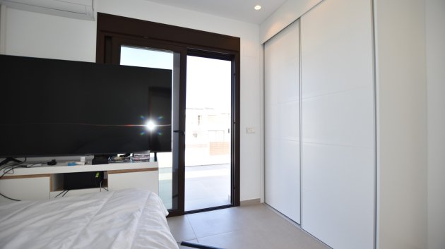 Resale - Villa -
Benijofar