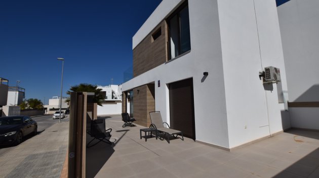 Resale - Villa -
Benijofar