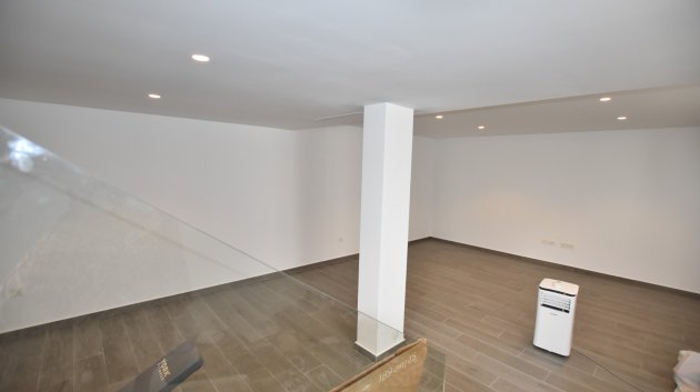 Resale - Villa -
Benijofar