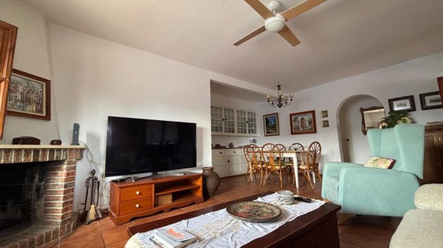 Resale - Villa -
Santa Pola