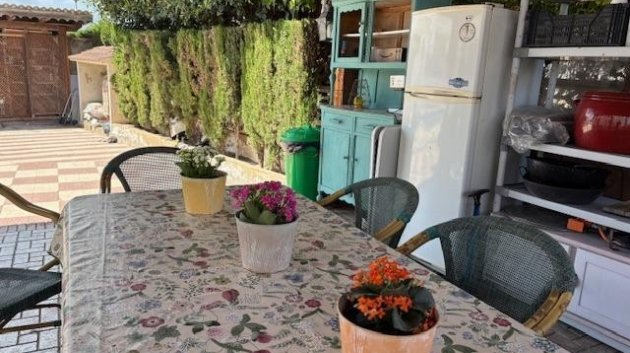 Resale - Villa -
Santa Pola