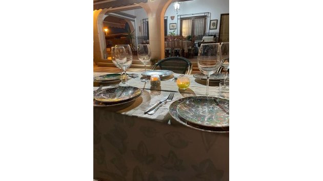 Resale - Villa -
Santa Pola