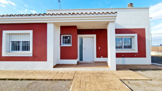 Obra nueva - Chalets -
Purias