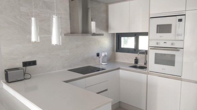 Reventa - Apartamentos -
El Raso