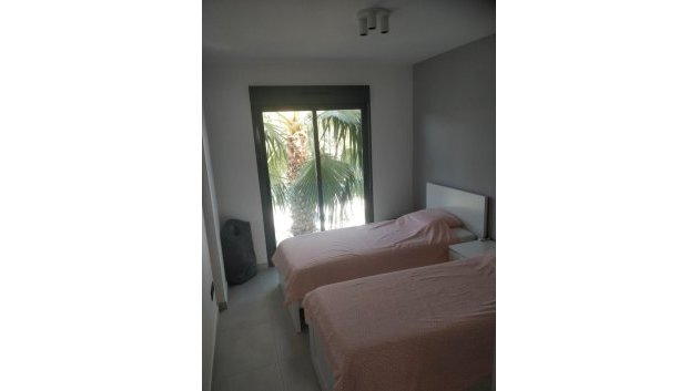 Reventa - Apartamentos -
El Raso