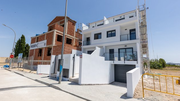 Nouvelle construction - Maison de ville -
Rafal