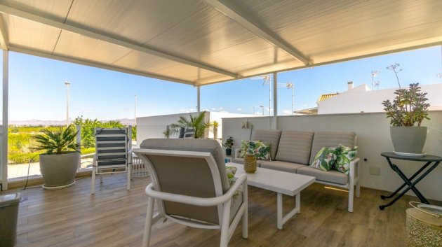 Revente - Villa -
Daya Nueva