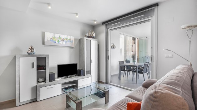 Reventa - Apartamentos -
La Mata - Playa